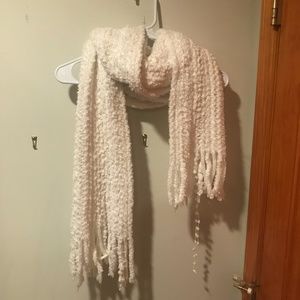 Sonoma White & Silver Fluffy Scarf